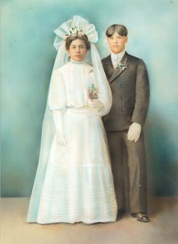 Peter Siriaco Gonzales and Romanita Ramos circa 1907 California